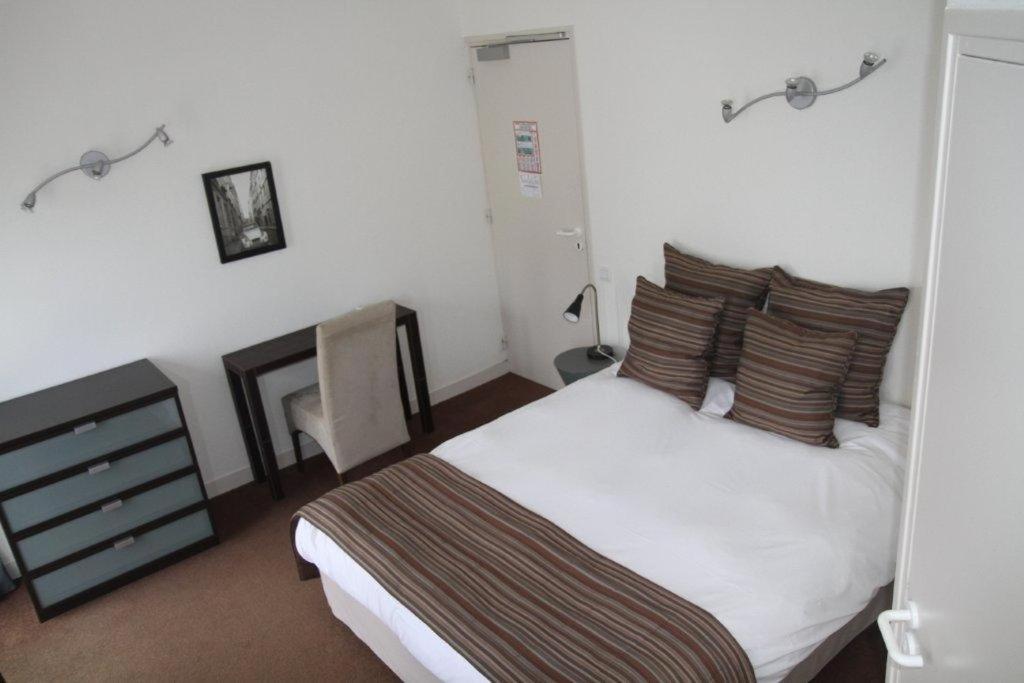 Hotel Le Suroit Perros-Guirec Pokoj fotografie