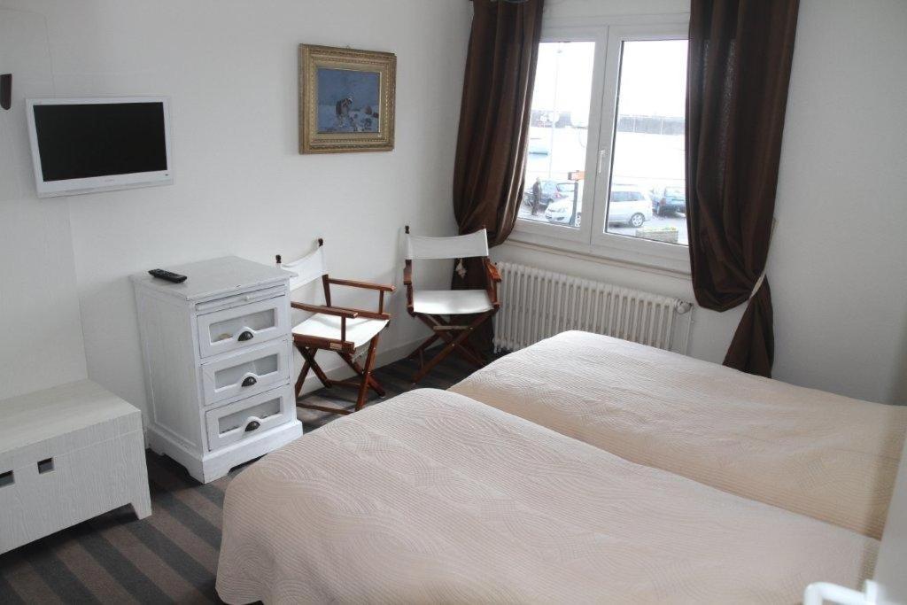 Hotel Le Suroit Perros-Guirec Pokoj fotografie
